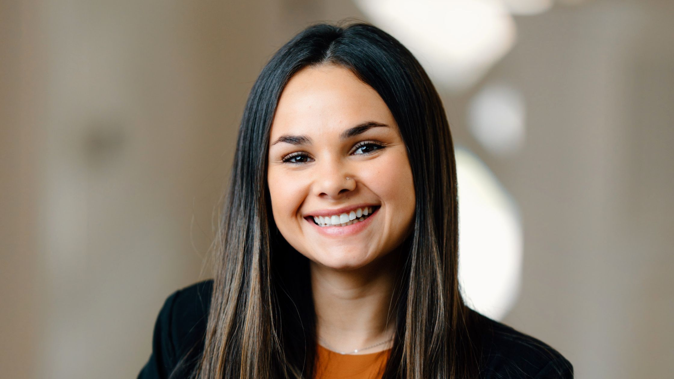 Transitioning to the Professional World: 5 Job Tips For New College Grads