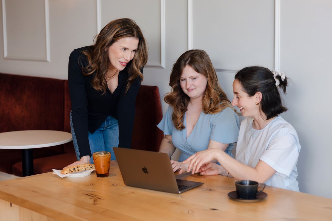 From Offer to Onboard: Preventing New Hire Anxiety and Drop-Offs